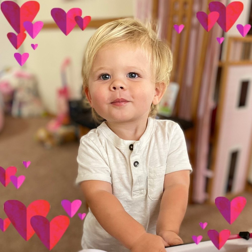 Meet your Posher, Pelagia